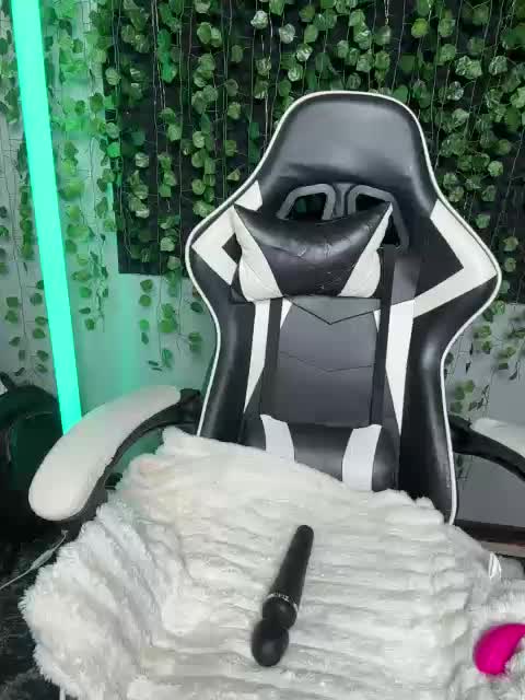 Eva_Kit Webcam Chat July 12, 2026