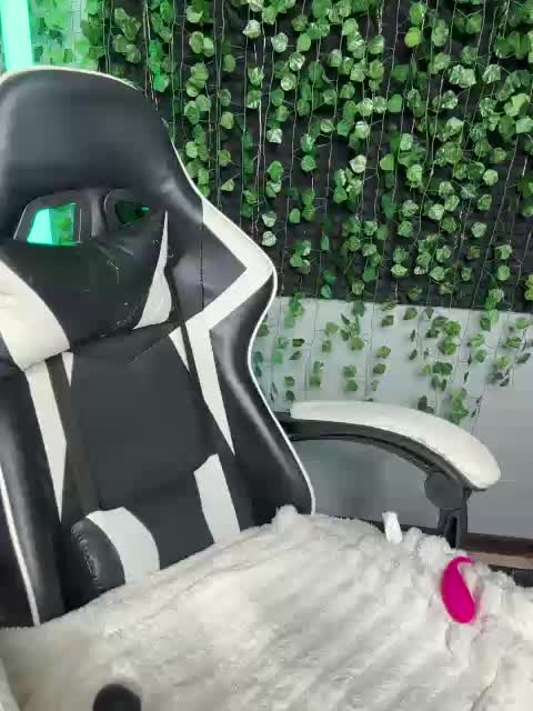 Eva_Kit Webcam Chat July 12, 2026