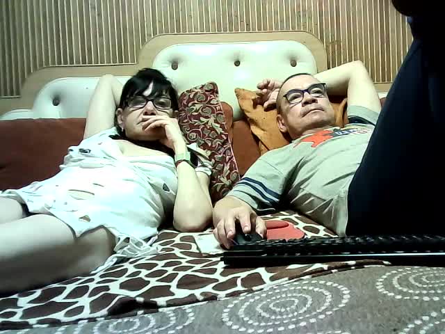 coupleofcoolx Webcam Chat July 12, 2026