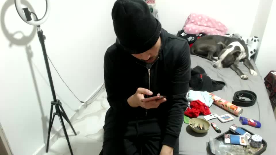 tatto_smoke_couple Webcam Chat July 12, 2026