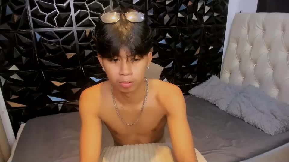 hugecockcum69 Webcam Chat July 12, 2026