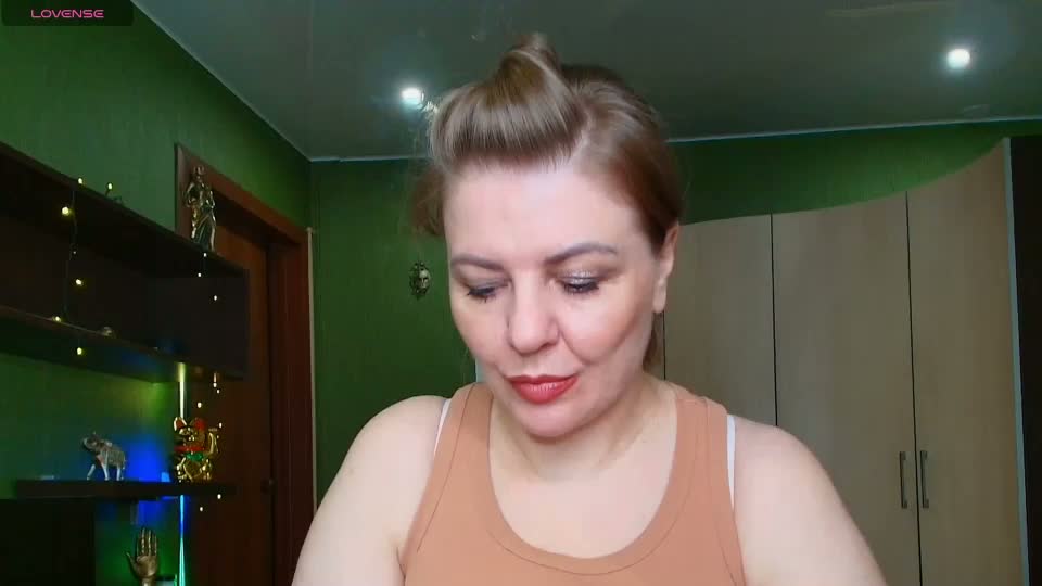 leona_tracie Webcam Chat July 12, 2026