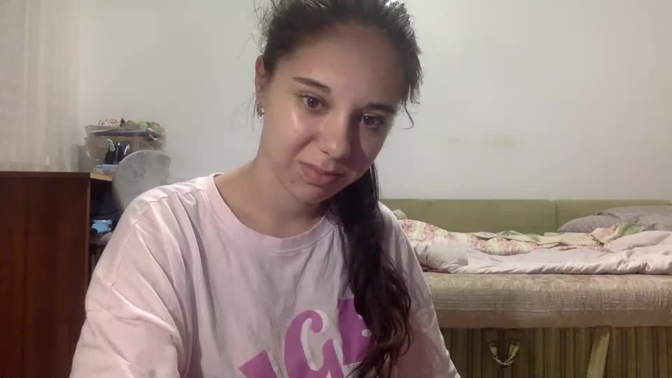 angle_cute05 Webcam Chat July 13, 2026