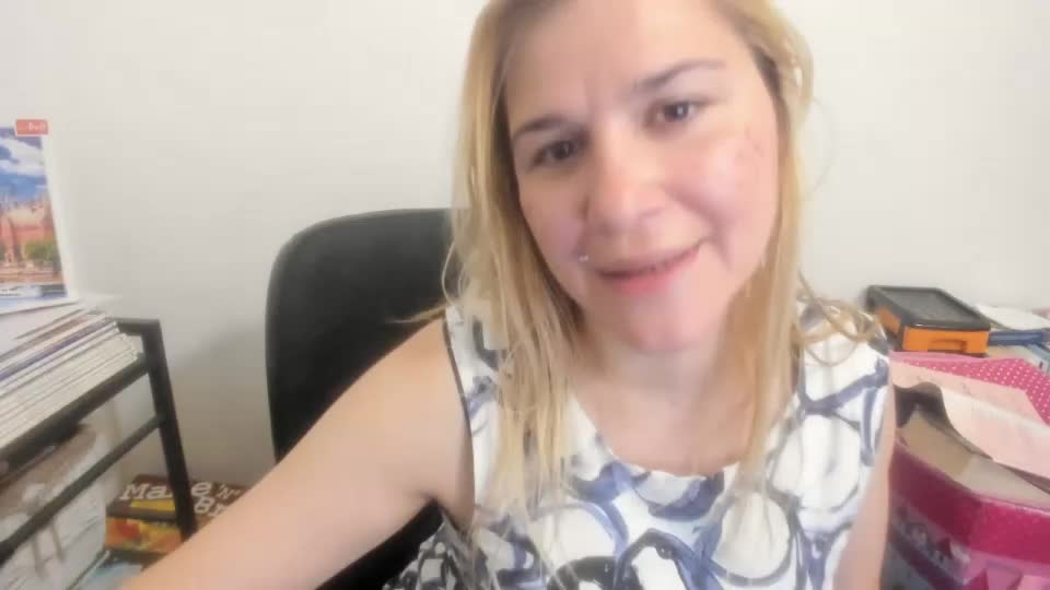 artsyandcraftsy_ Webcam Chat July 13, 2026