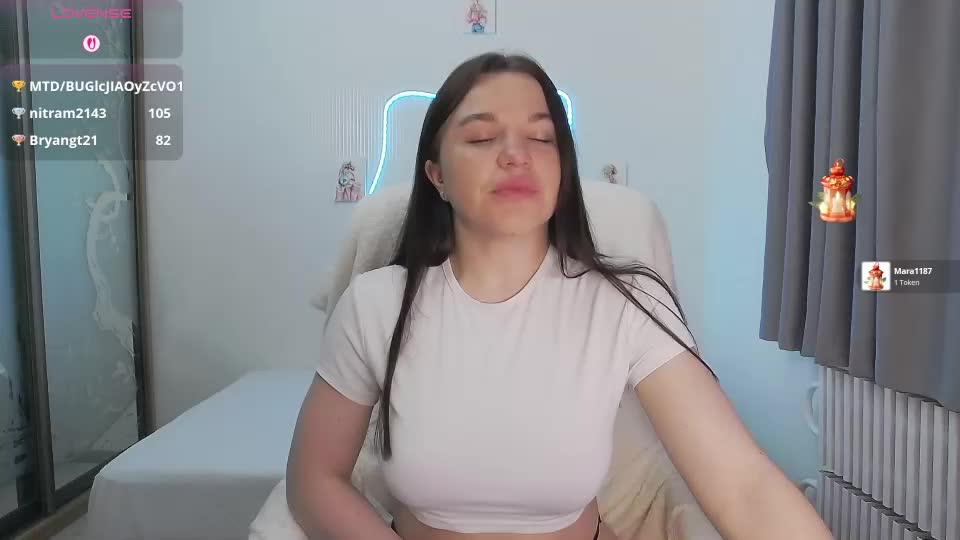 mia_mia99 Webcam Chat July 13, 2026