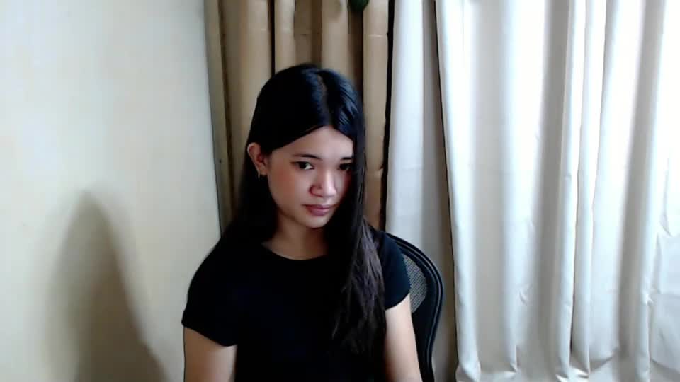 sweet_nylia Webcam Chat July 13, 2026