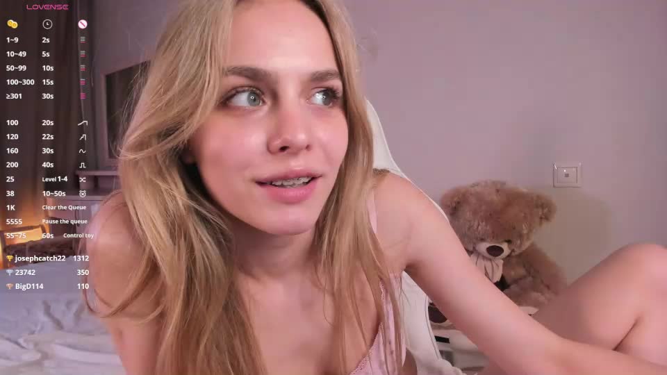 leviavillat Webcam Chat July 13, 2026