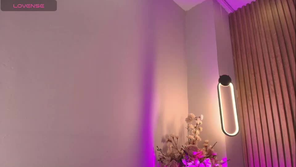 ariana_jhonson11 Webcam Chat July 13, 2026