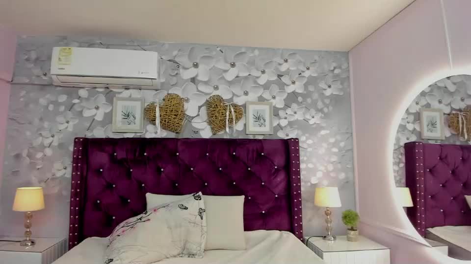 mia_vanegas Webcam Chat July 13, 2026
