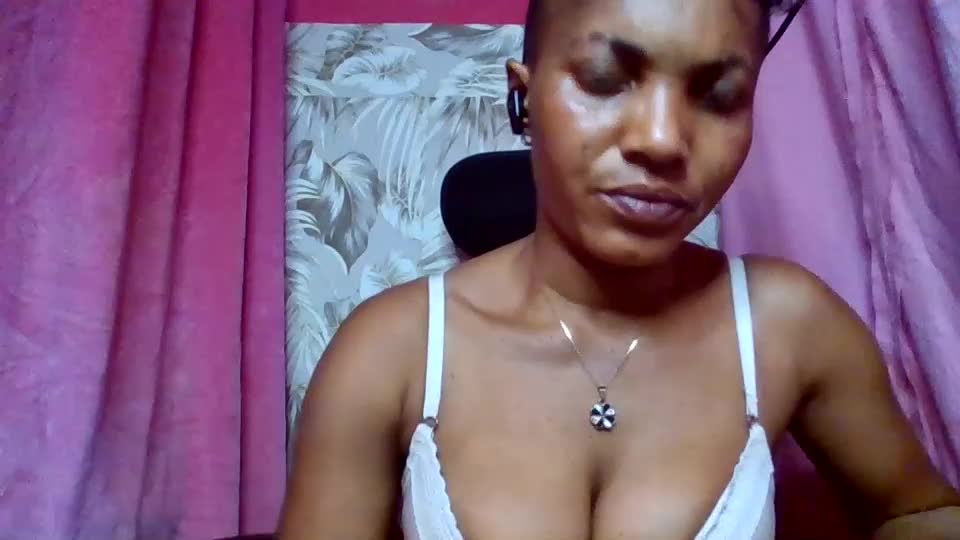 sexydoll32 Webcam Chat July 13, 2026