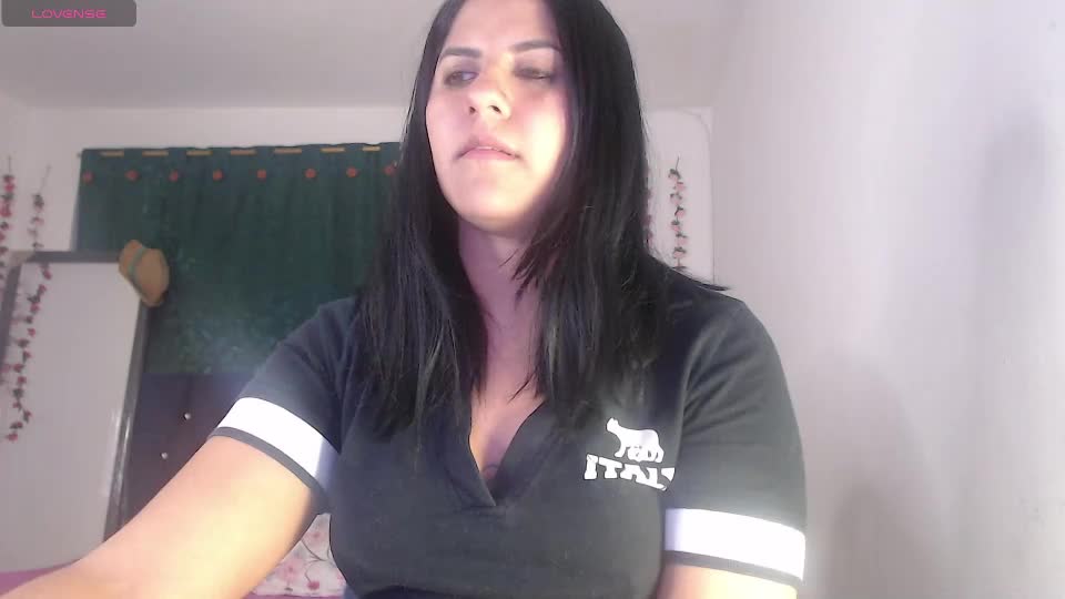 hilari18 Webcam Chat July 14, 2026