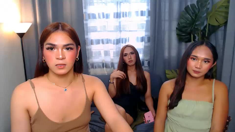 latina_kia Webcam Chat July 14, 2026