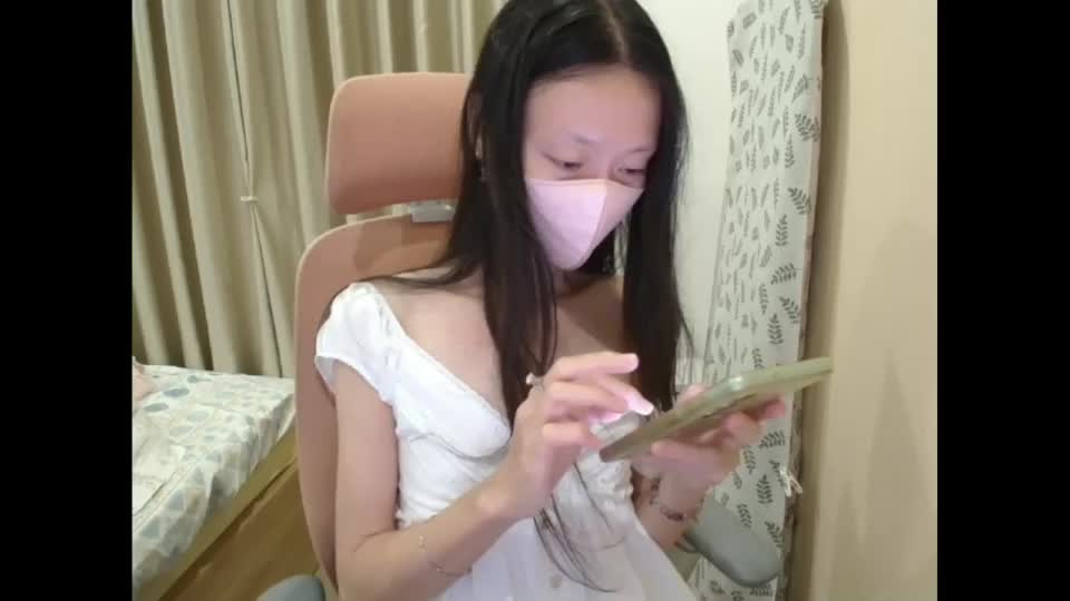 miahchan68 Webcam Chat July 14, 2026