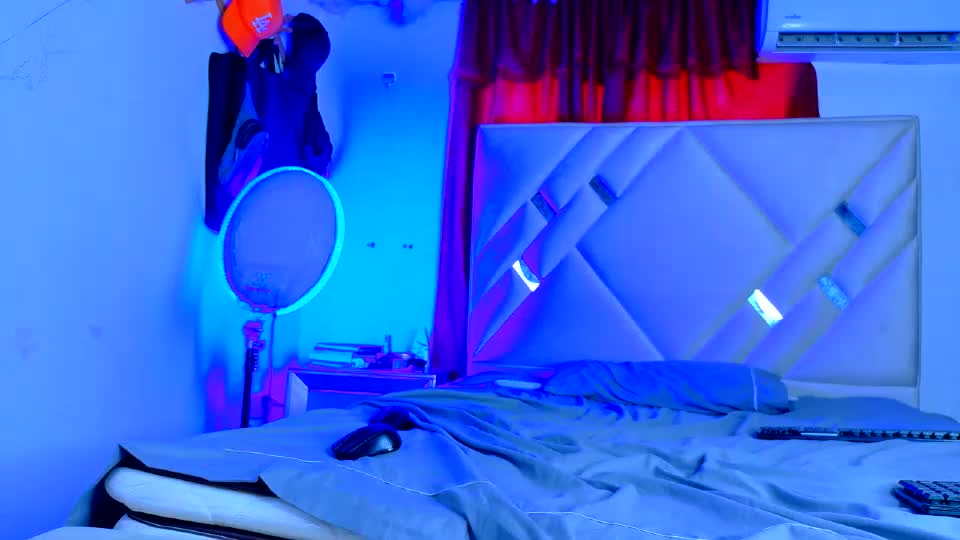 perfec_king00 Webcam Chat July 14, 2026