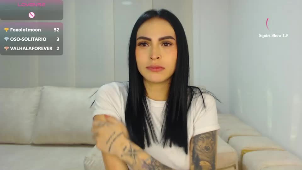 petite_linda Webcam Chat July 14, 2026