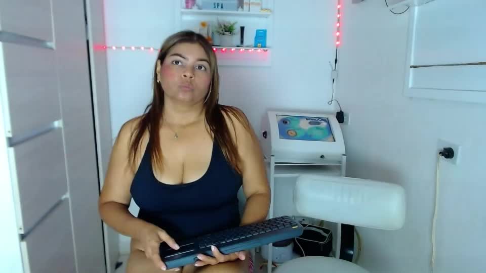 erotic_spa Webcam Chat July 14, 2026