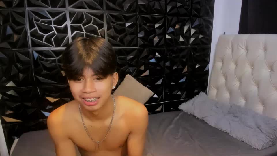 hugecockcum69 Webcam Chat July 14, 2026