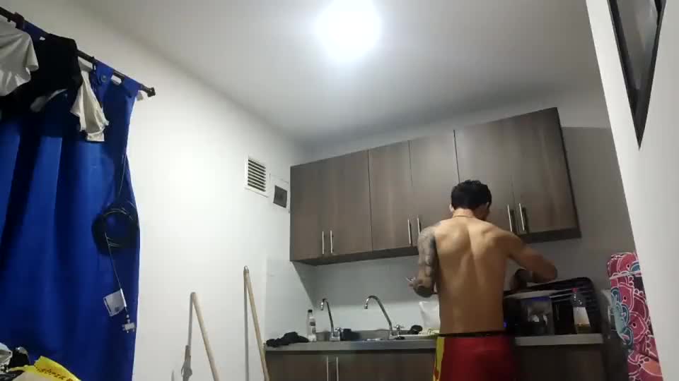 frankdanielsmolano Webcam Chat July 14, 2026