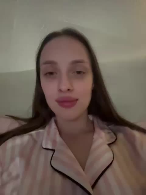 MilaLuxury Webcam Chat July 14, 2026