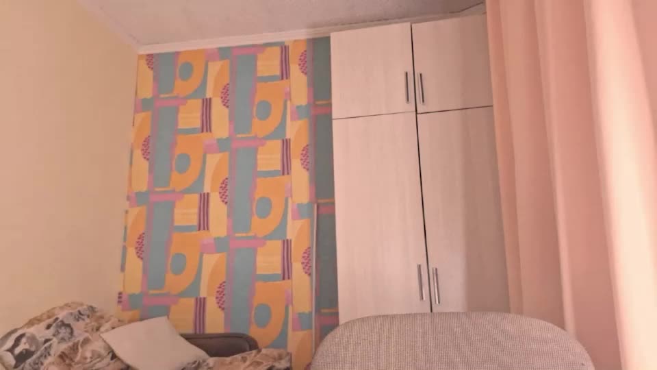 erinnnaji Webcam Chat July 14, 2026