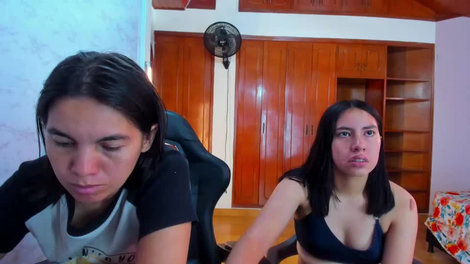 emily_and_soffy Webcam Chat July 15, 2026