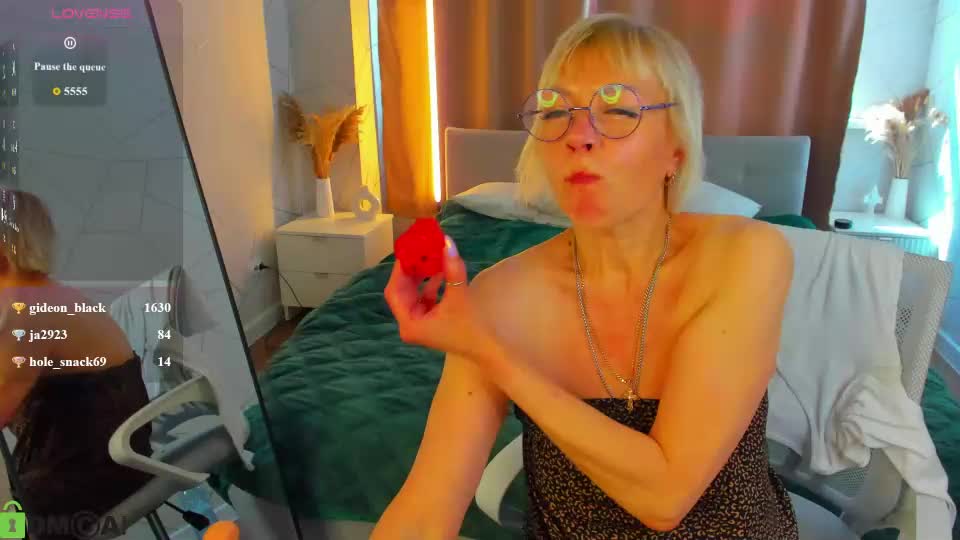 ann_annise Webcam Chat July 15, 2026