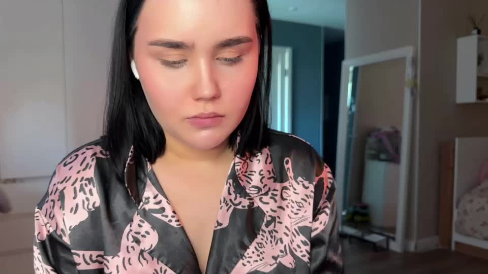 lola_razee Webcam Chat July 15, 2026