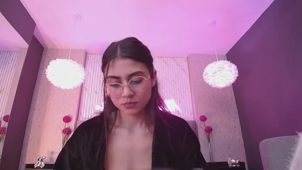 maddy_kind Webcam Chat July 15, 2026