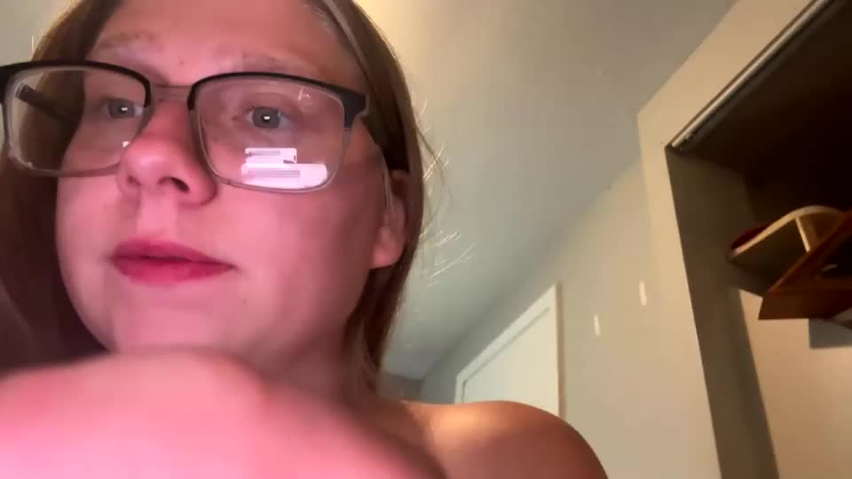 oohlarae22 Webcam Chat July 15, 2026