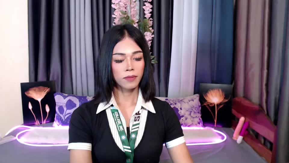 urlovely_jemma Webcam Chat July 15, 2026