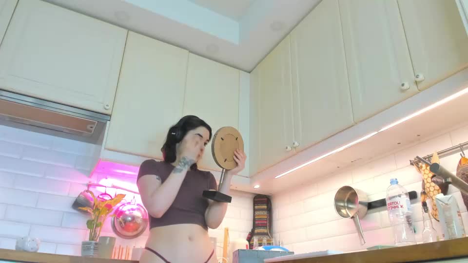 liyaflyhigh Webcam Chat July 15, 2026