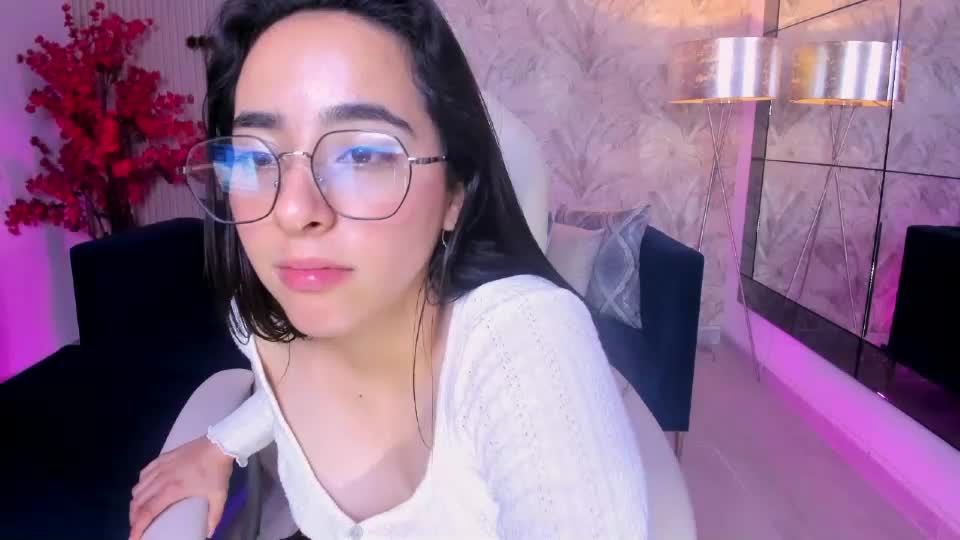 emiilyy_parker_ Webcam Chat July 15, 2026