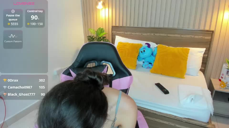 valeryn_rosse Webcam Chat July 15, 2026