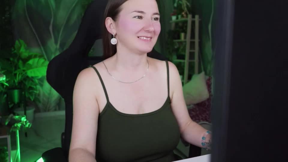 golden_dragones Webcam Chat July 15, 2026