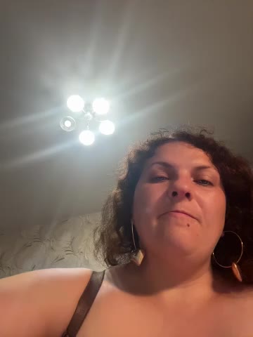 Taisia_W Webcam Chat July 15, 2026