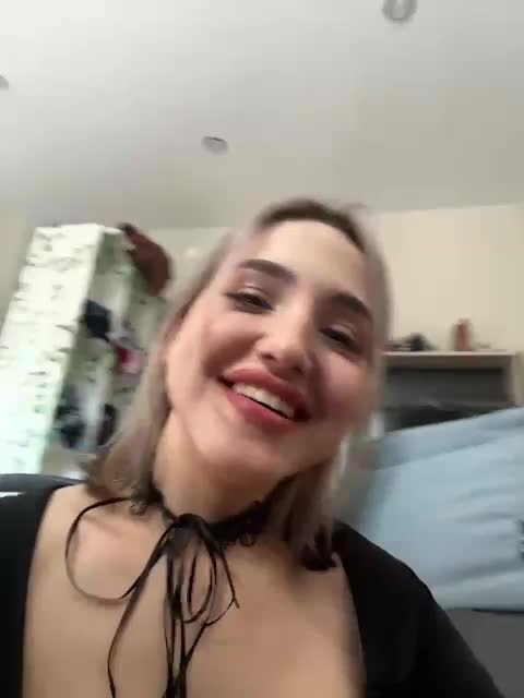 Honey_buns Webcam Chat July 16, 2026