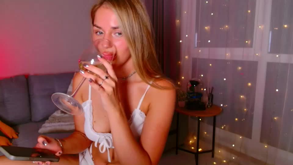 kittymona_ Webcam Chat July 15, 2026