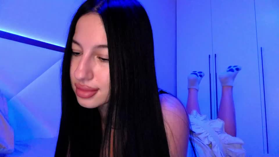 delly_love Webcam Chat July 15, 2026