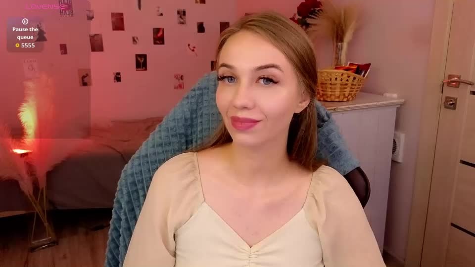 toni_ray Webcam Chat July 15, 2026
