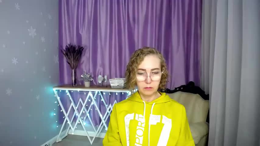 queen_a_n_i Webcam Chat July 15, 2026