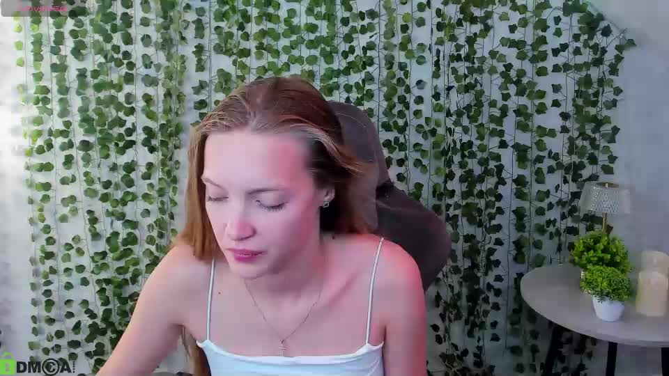 neelly_collins Webcam Chat July 15, 2026