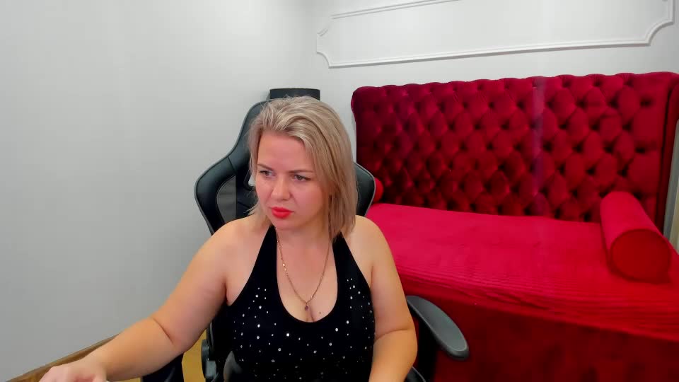 adeleravelle Webcam Chat July 16, 2026