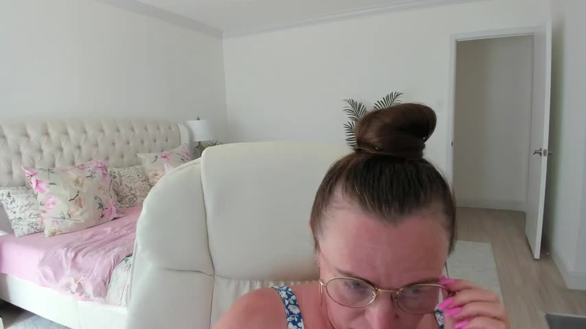Vika73 Webcam Chat July 15, 2026