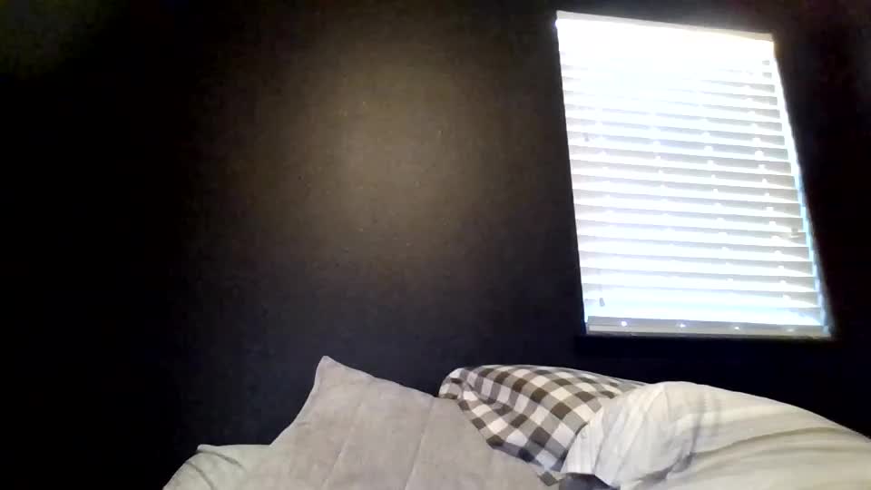 tallhungcloudyy Webcam Chat July 15, 2026