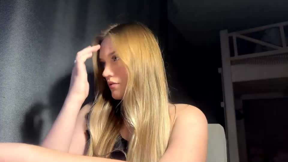 milacrummell Webcam Chat July 15, 2026