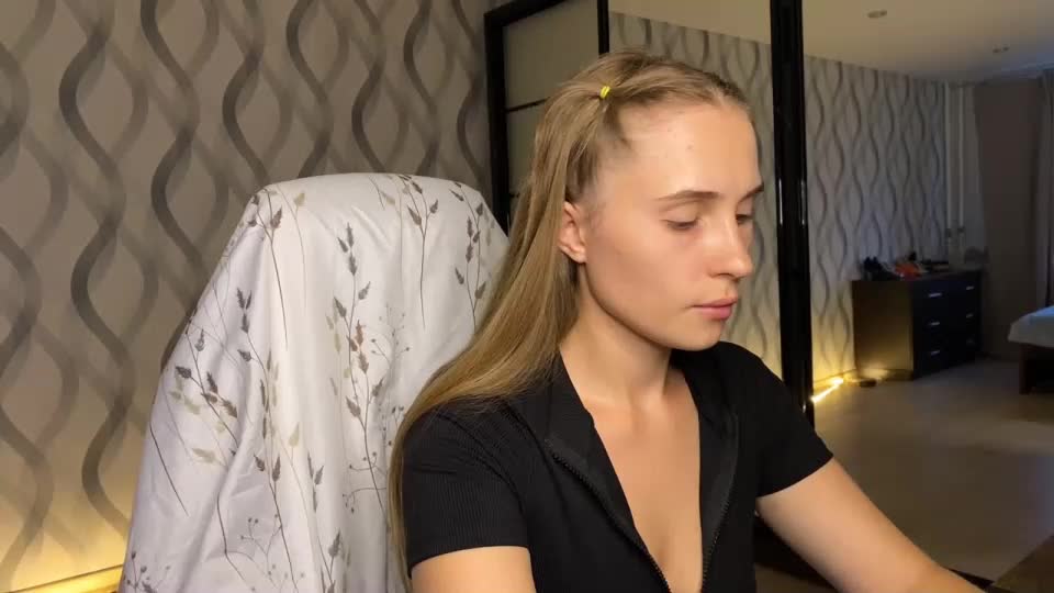 litle_girl05 Webcam Chat July 15, 2026