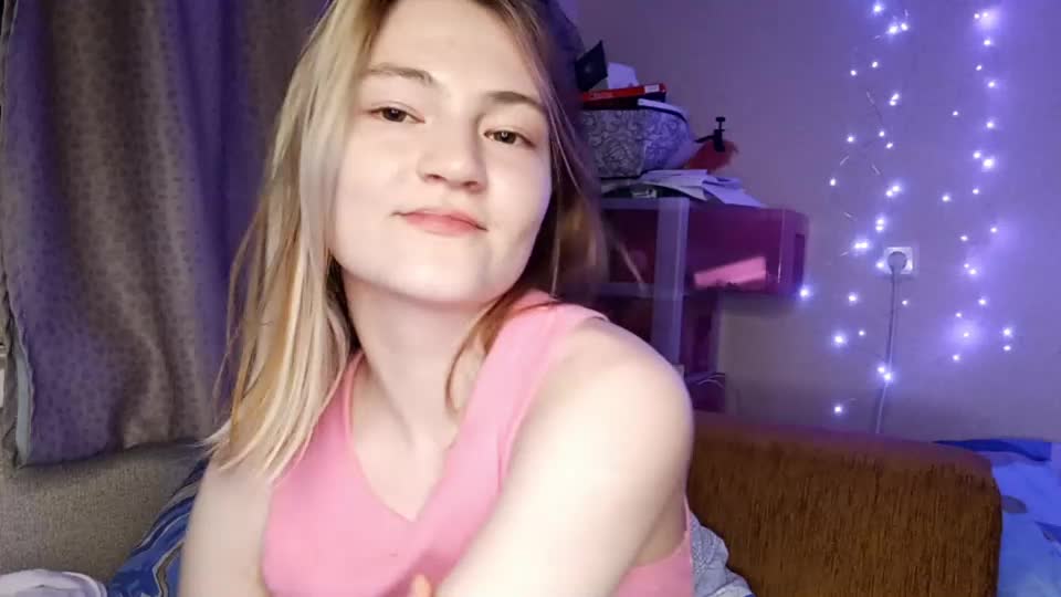 shelliegoza Webcam Chat July 15, 2026