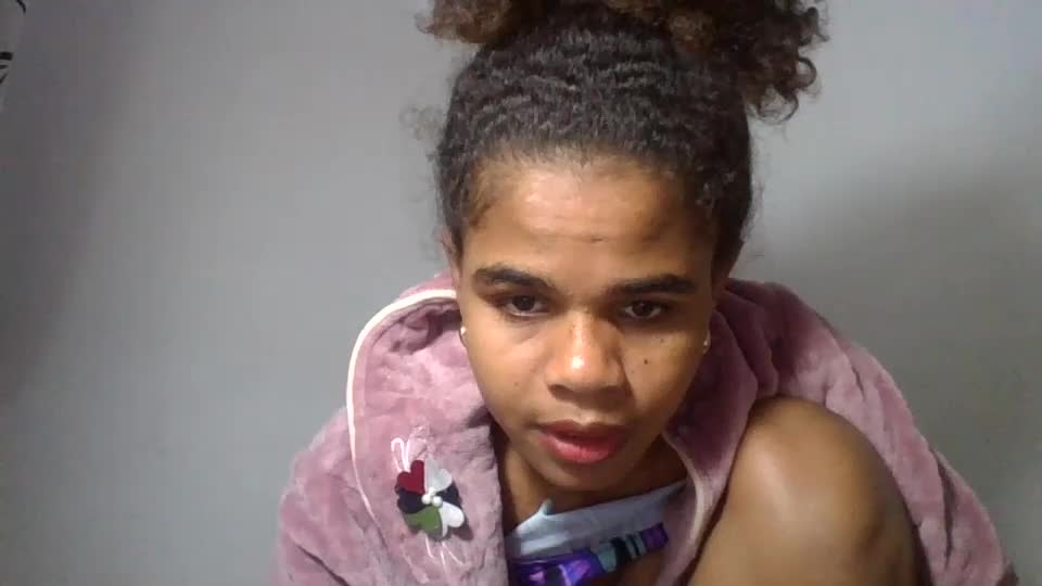 delphineee Webcam Chat July 15, 2026