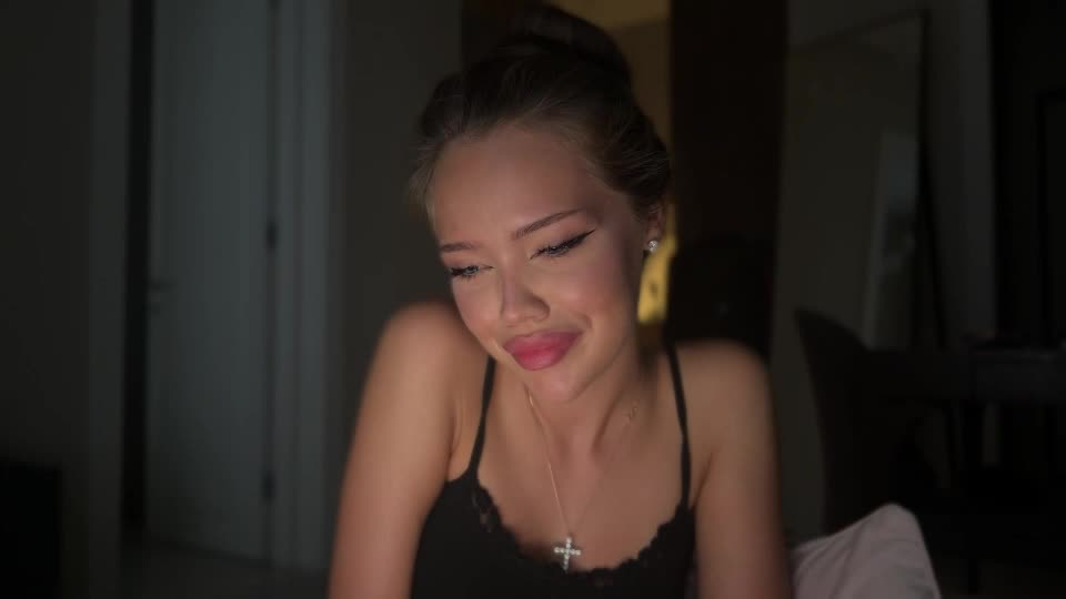melanybunny Webcam Chat July 15, 2026