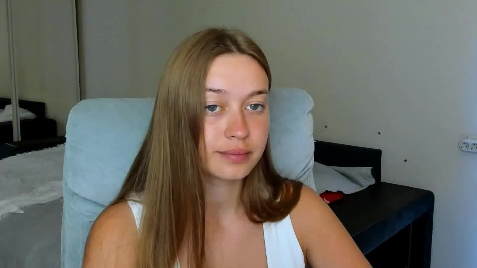 ameliamilton Webcam Chat July 16, 2026